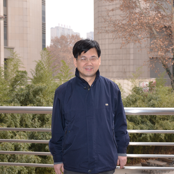 龚 建平