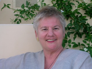 Dr Linda Kaser