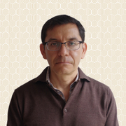 Dr. Enrique César Valdez